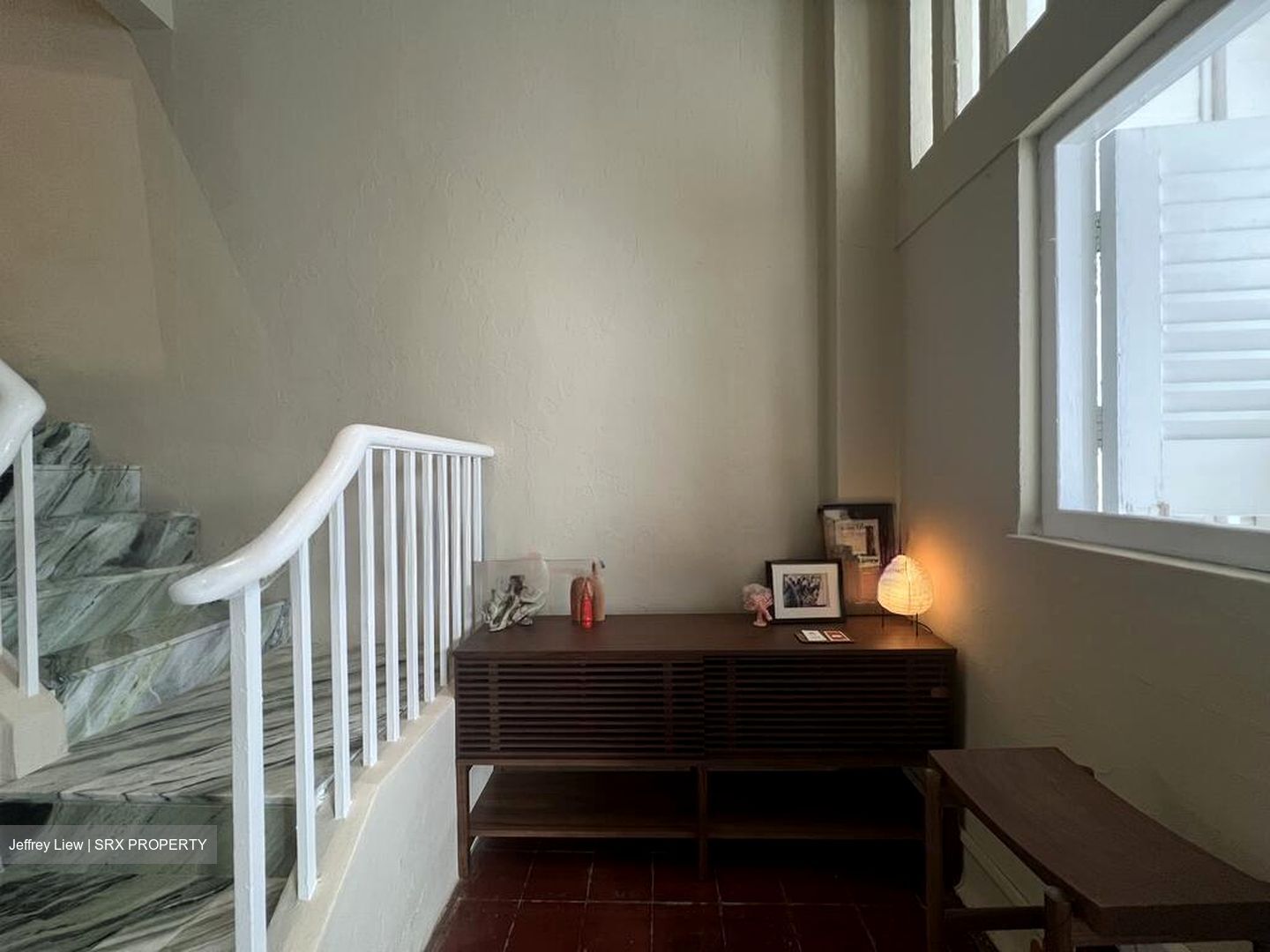 Baker Street (D28), Office #523166591
